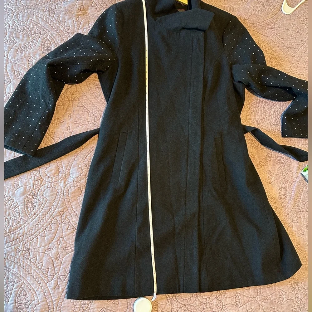 Vince Camuto long warm coat with silver metal studded sleeves in XL - Black - Picture 13 of 16